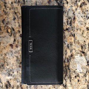 Tumi Black Woman’s Waller